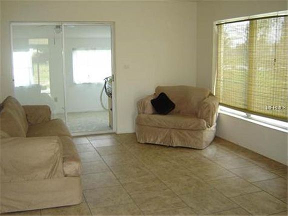 3rd image of 3065 Lake June Blvd