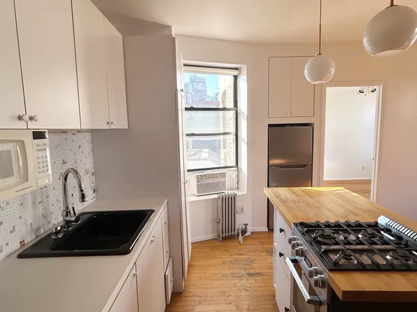 50 Macdougal Street image 5 of 10