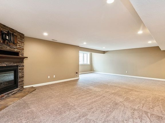 5th image of 1923 NW Scott Ln