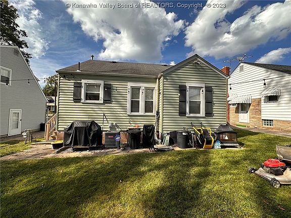 2nd image of 1310 Camden Dr