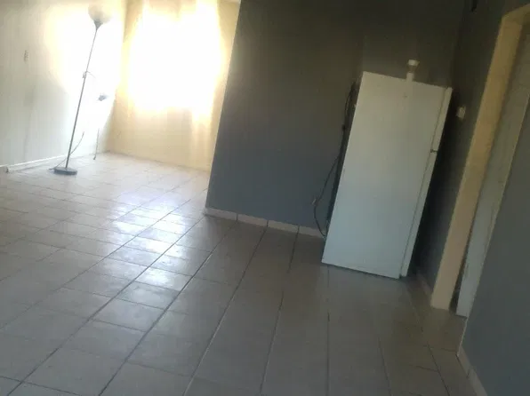 327 Orchid Ln, Pomona, CA 91766