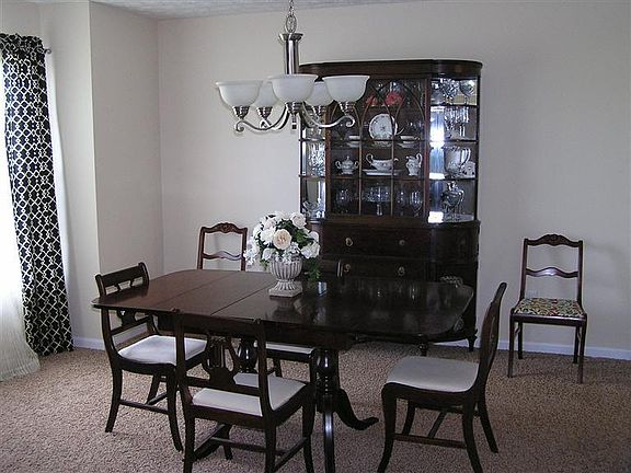3rd image of 7979 Parsley Pl