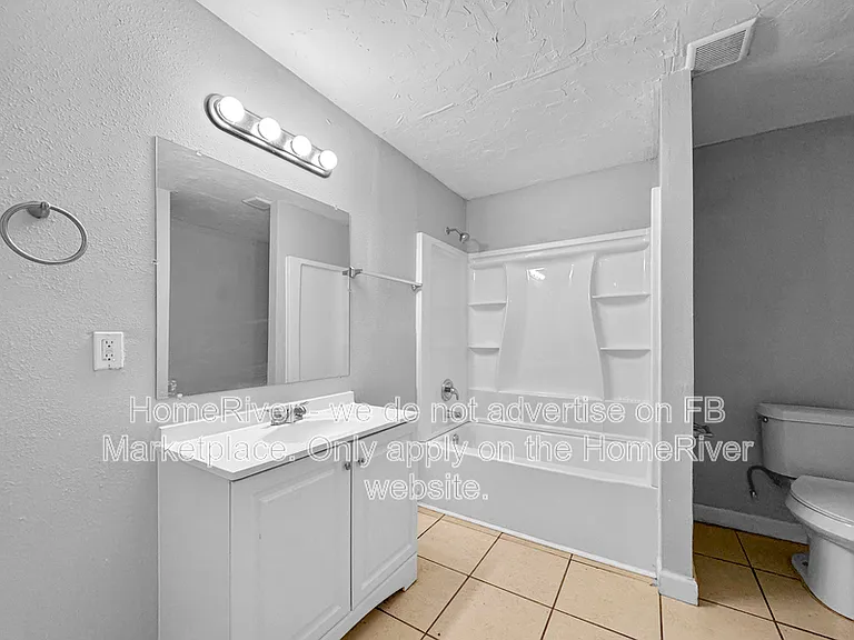 5206 N 15th St — Photo 15
