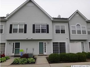 29 Madison Ct, Tinton Falls, NJ