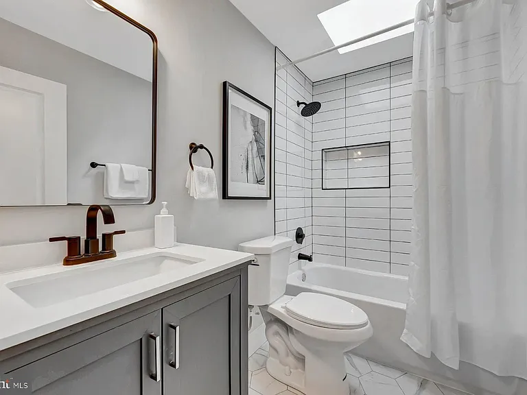3152 Remington Ave — Photo 21