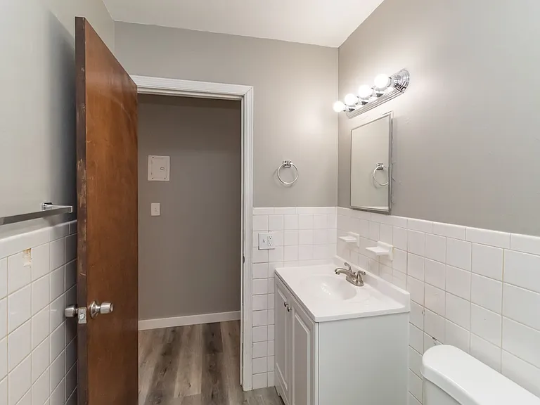 6061 2nd St NE — Photo 5