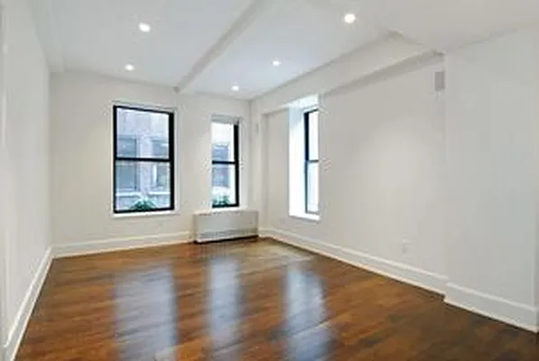 Sold by Douglas Elliman | media 27