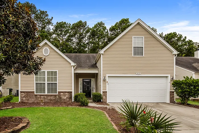 4 bed, 3.0 bath, 2305 sqft, $2,295 — Photo 1