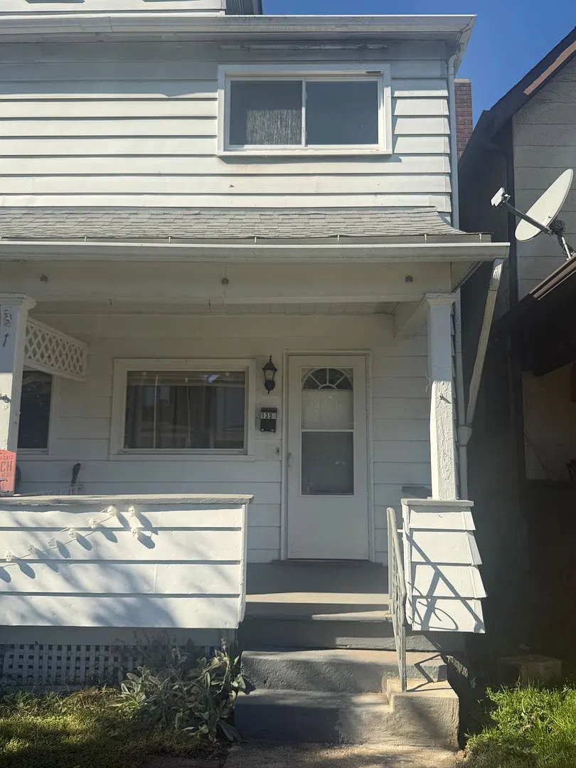 139 Jefferson Ave — Photo 1