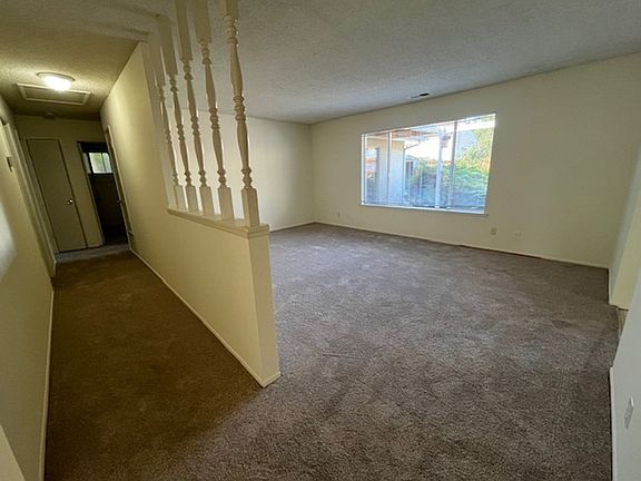 2nd image of 1209 Drake Cir