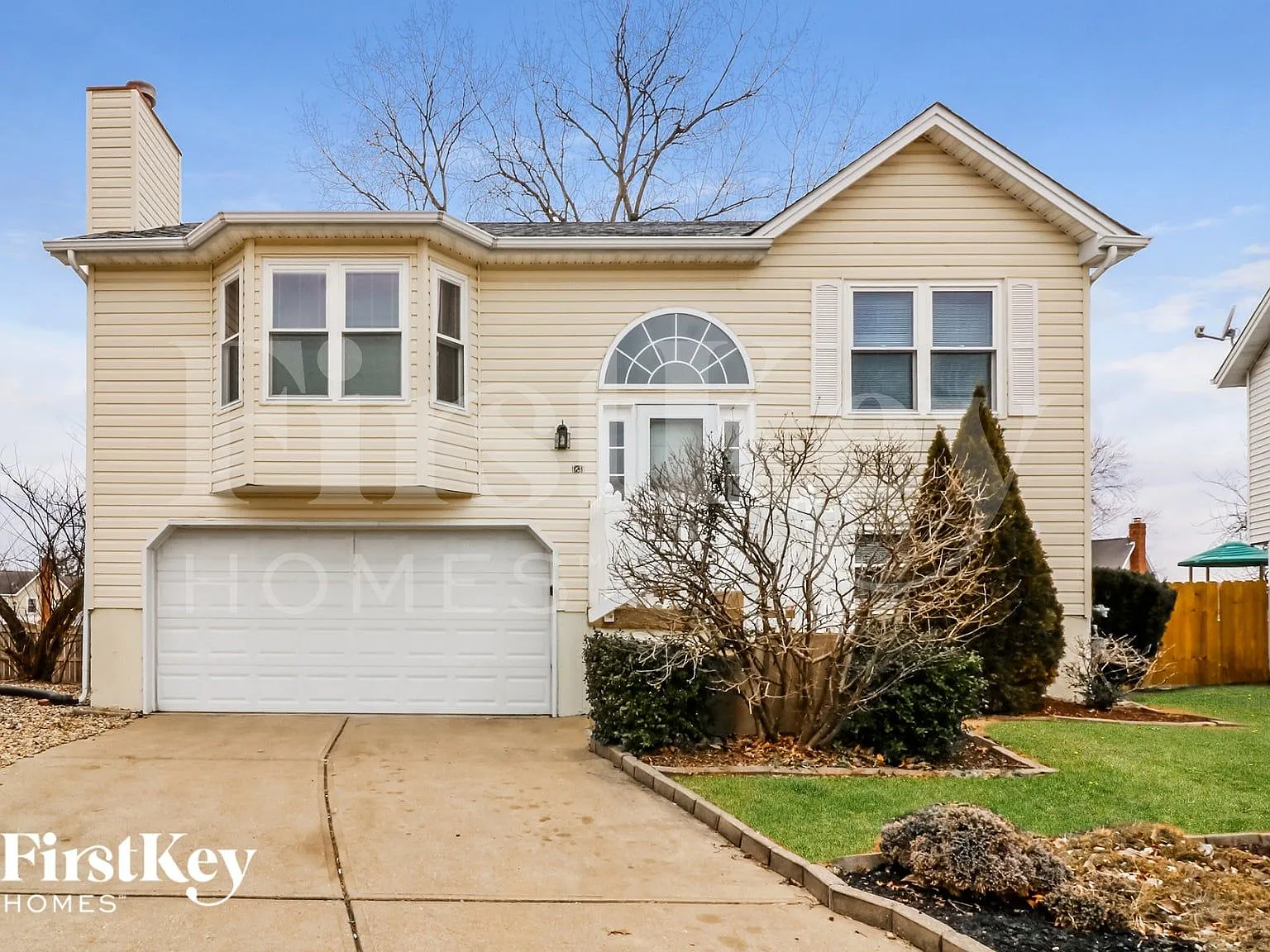 3 bed, 2.0 bath, 1500 sqft, $2,540 — Photo 1