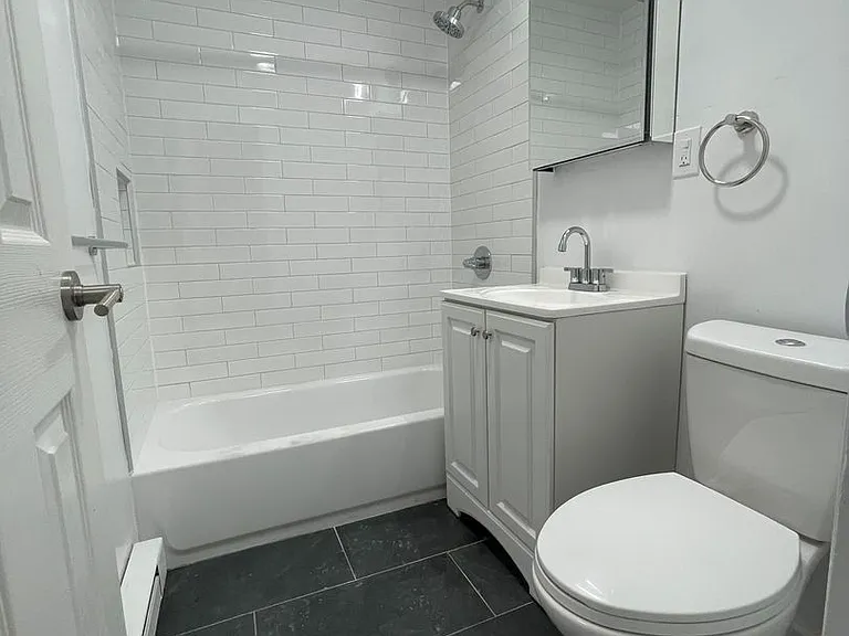 68-72 W 25th Street — Photo 10