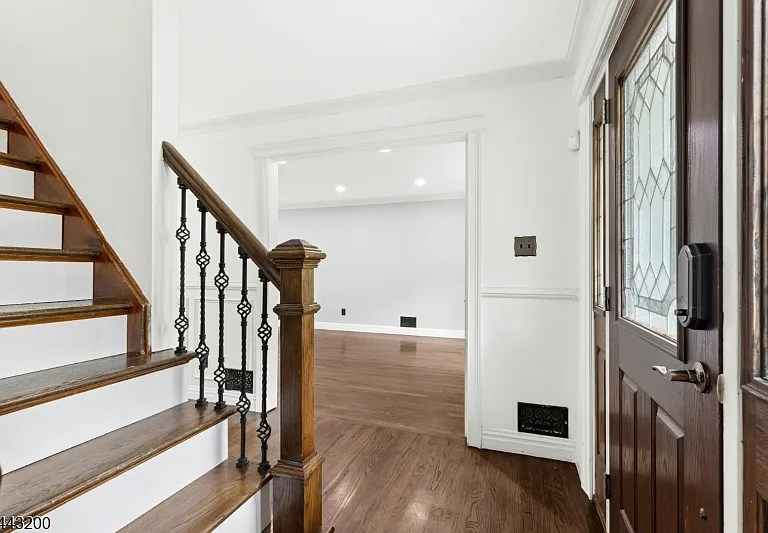 162 Mountainview Dr — Photo 5