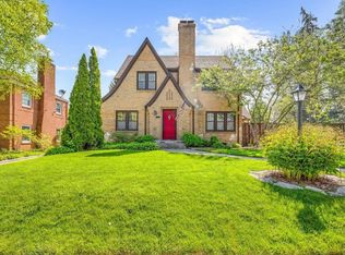 117 N Highland Ave, Rockford, IL 61107