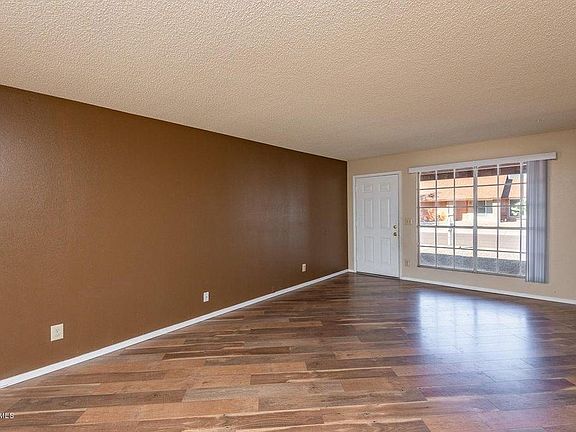 4th image of 1431 W Beaubien Dr