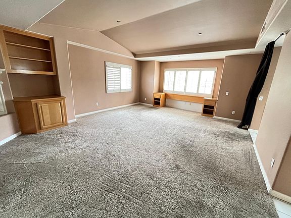 2nd image of 166 S Vista Grande