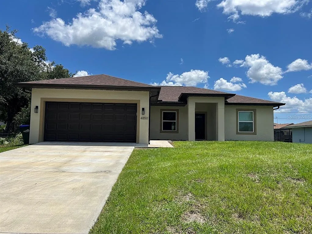 3 bed, 2.0 bath, 1567 sqft, $1,950 — Photo 1