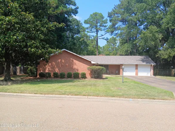 5951 Waverly Dr, Jackson, MS 39206