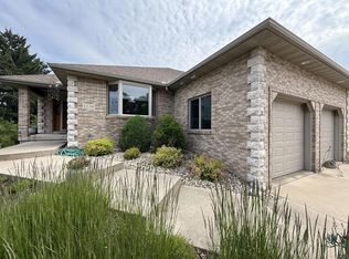 1220 W Sherman Ave, Fort Atkinson, WI 53538