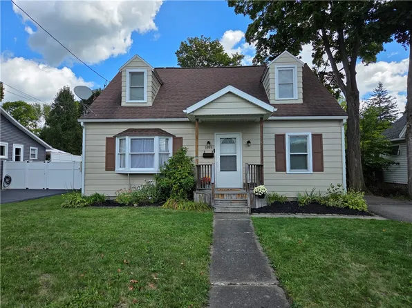 1009 Hulett St, Horseheads, NY 14845