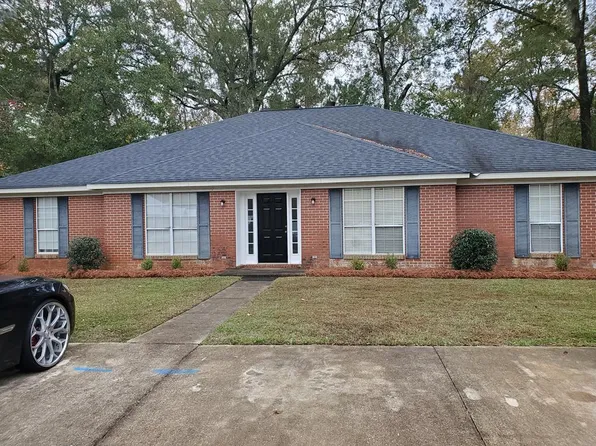 2300 Dominion Ct, Albany, GA 31721