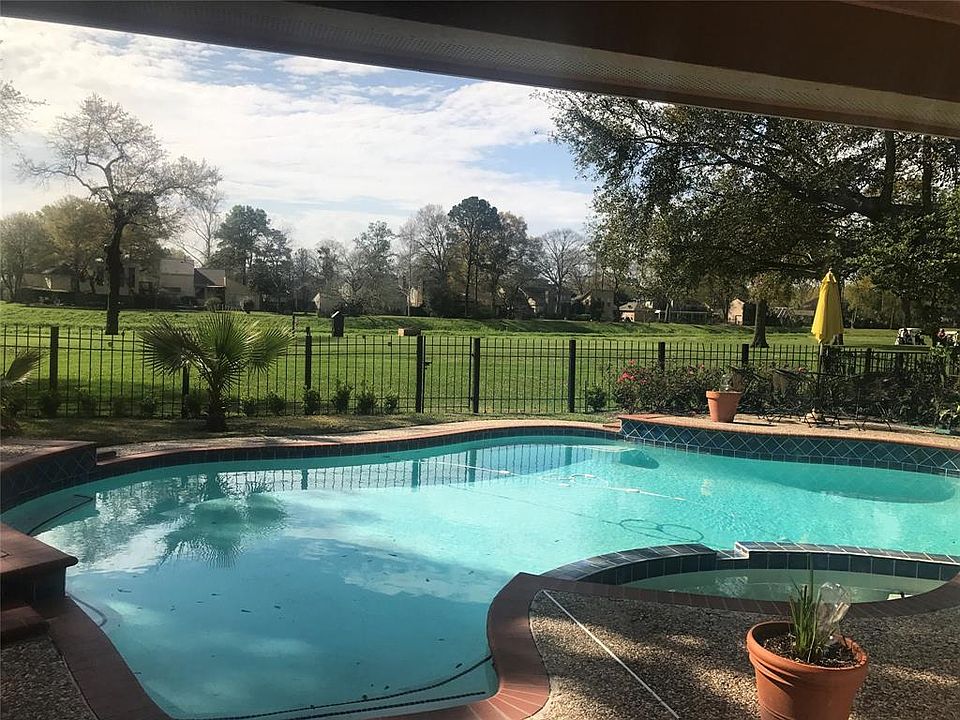 1st image of 14911 El Miranda Dr