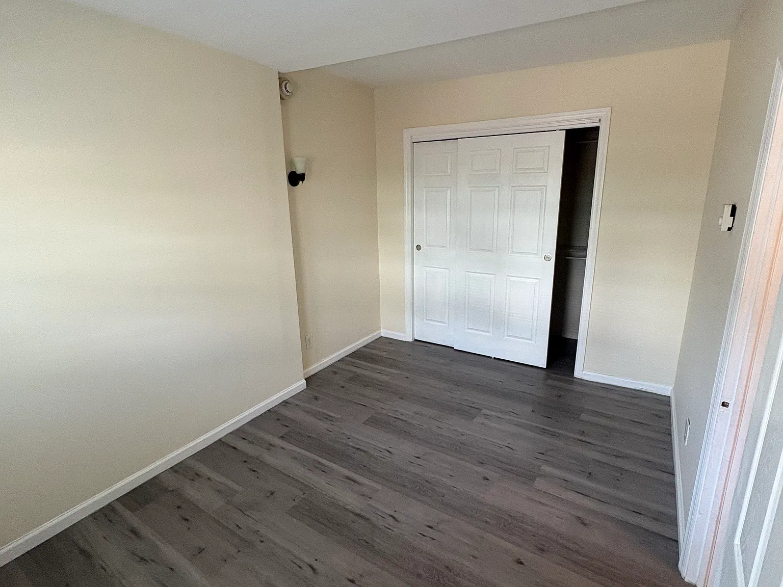 Studio, 275 sqft, $1,500 — Photo 2