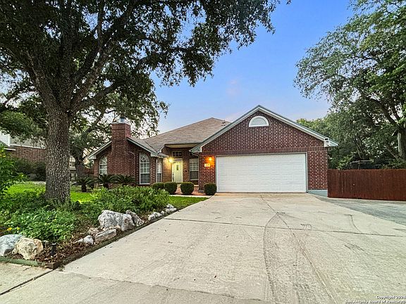 3rd image of 2307 encino cliff