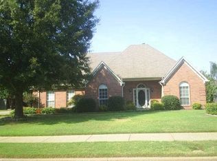 380 E White Rd, Collierville, TN 38017