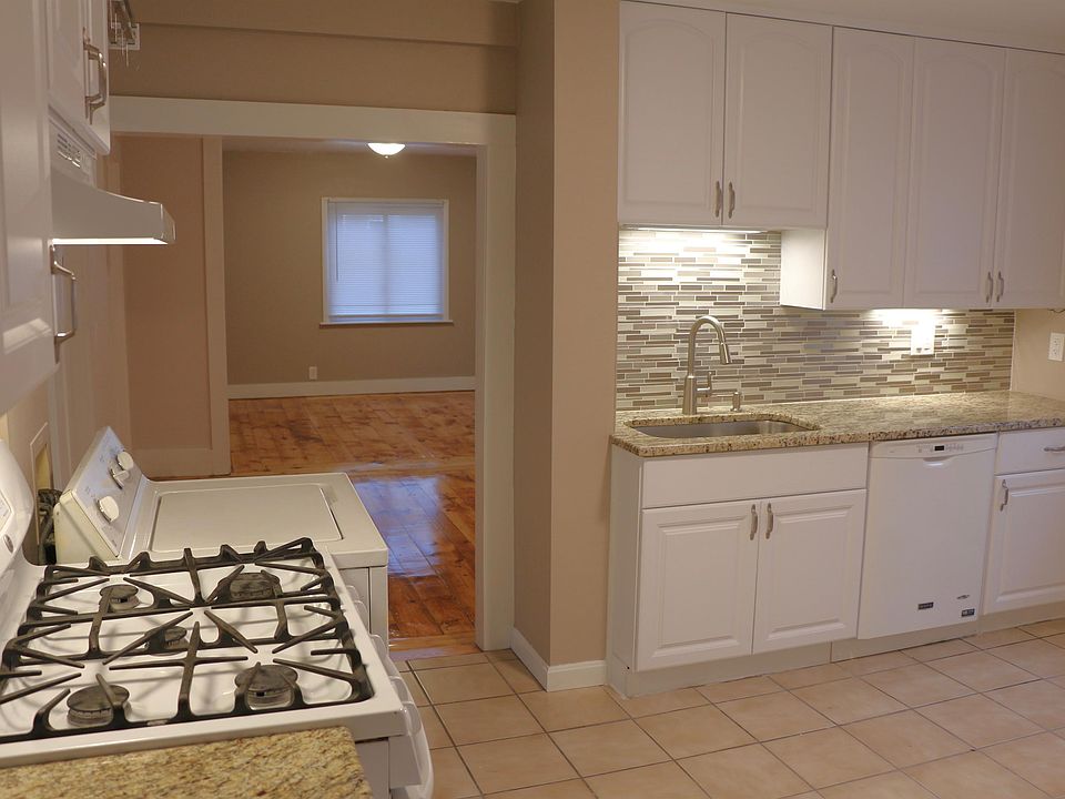 KITCHEN-1