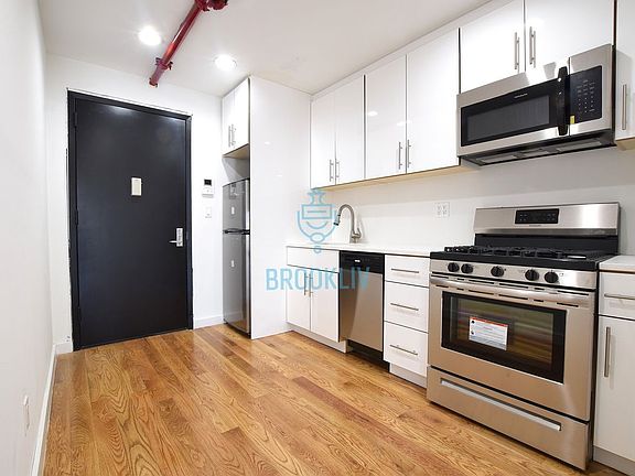 2nd image of 850 Flatbush Ave #6L