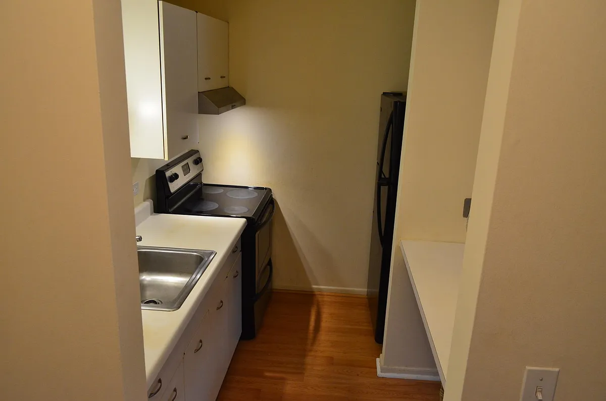 Building Photo - 6 Villa Verde Dr #216