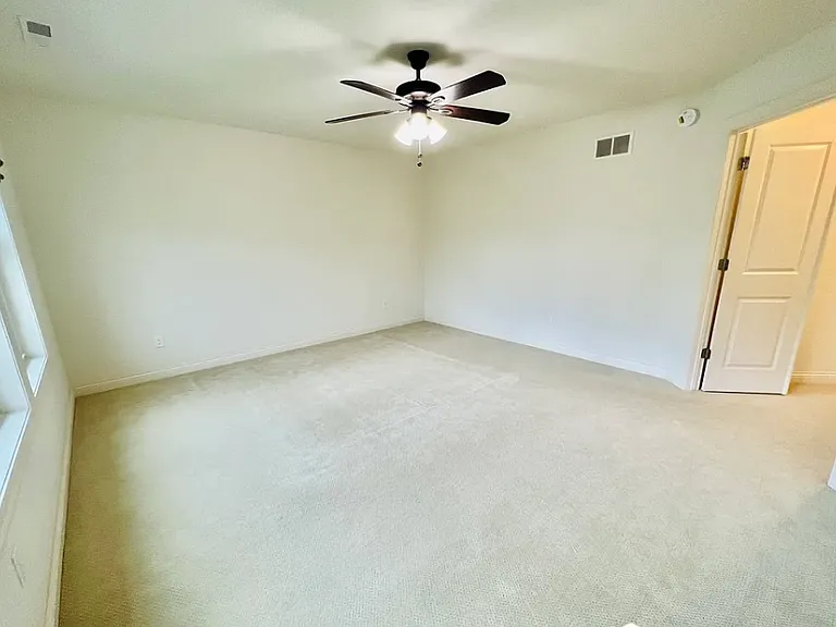 16499 Beverly Dr — Photo 34