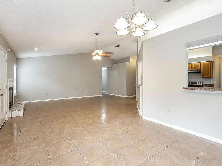 3379 Deerfield Pointe Dr — Photo 7