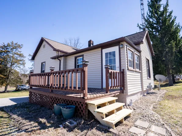 320 E Elm St, Sherwood, OH 43556