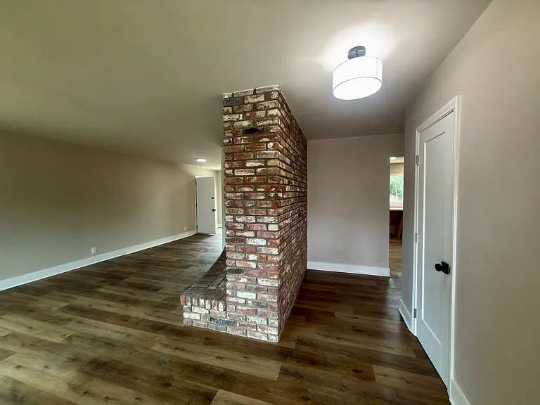 831 Monticello Dr — Photo 10