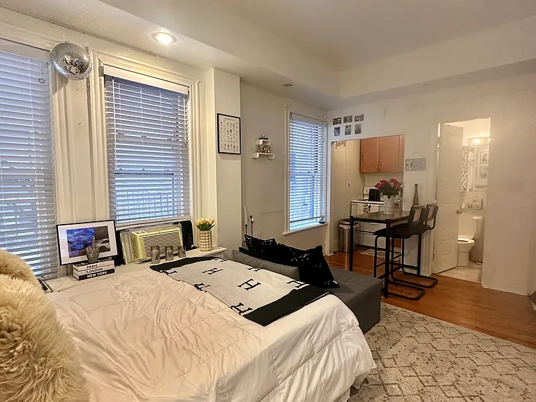 261 Beacon St #42 — Photo 4