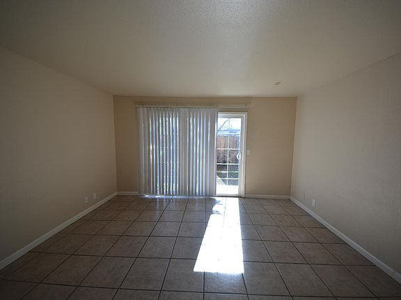3rd image of 115 W Hamilton Ave