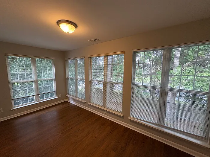 2205 Locksley Woods Dr #E — Photo 7