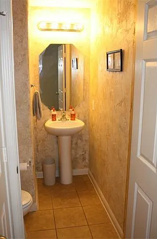 2228 Nestlewood Dr — Photo 15
