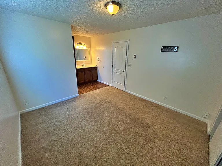 4021 Mississippi St #3 — Photo 3