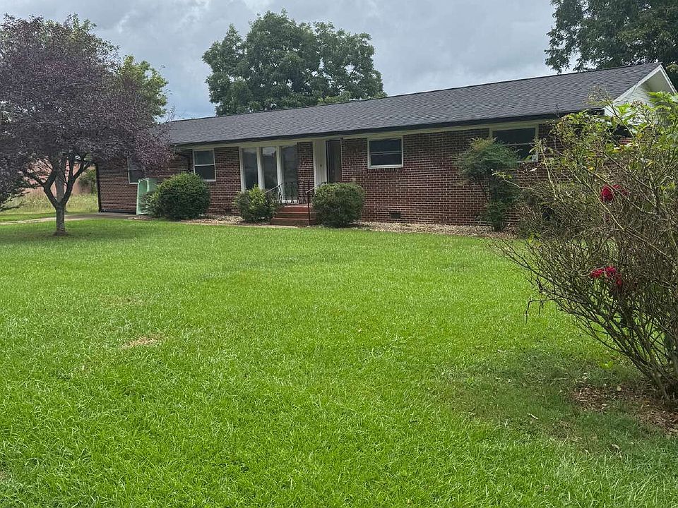 1st image of 61 Rains Ave SE