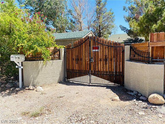 3rd image of 7865 W Camero Ave