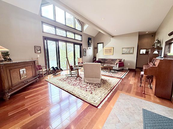 2nd image of 28 Pinebrook Dr