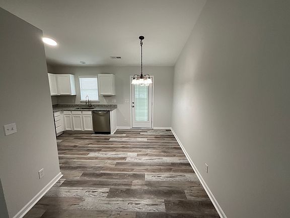 5th image of 3020 Quail Oak Dr