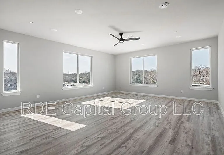 948 Corinth Street Rd #3 — Photo 8