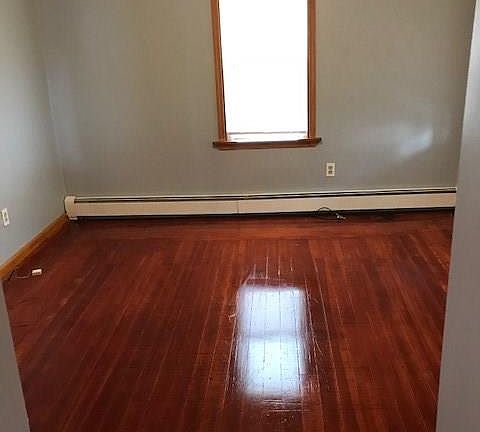 5th image of 96 Ivy St