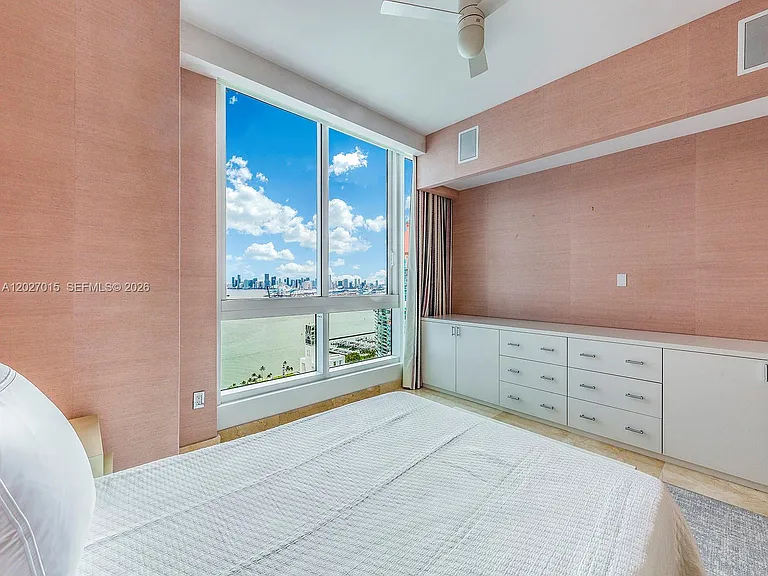 100 S Pointe Dr #3407 — Photo 16