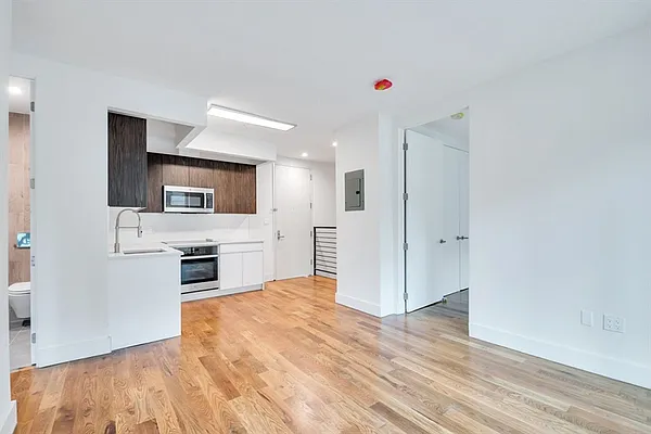 Rented by Citi Habitats | media 2