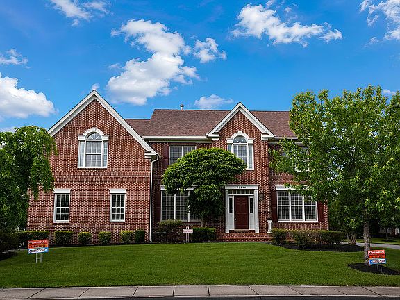 5th image of 42848 Sidney Pl